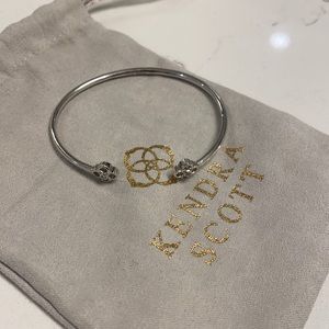 NWOT Kendra Scott rue silver cuff bracelet